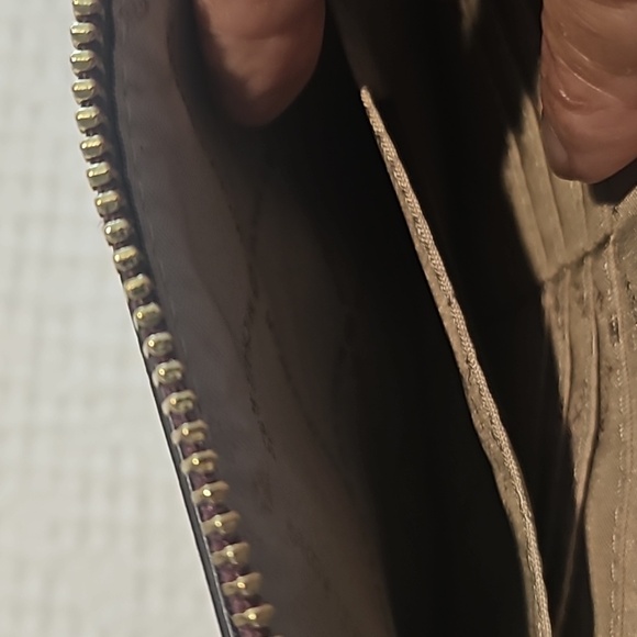 Michael Kors Jet Set Travel Clutch - Picture 9 of 12